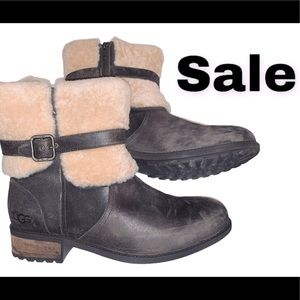 Uggs Romely Buckle Boots with Box